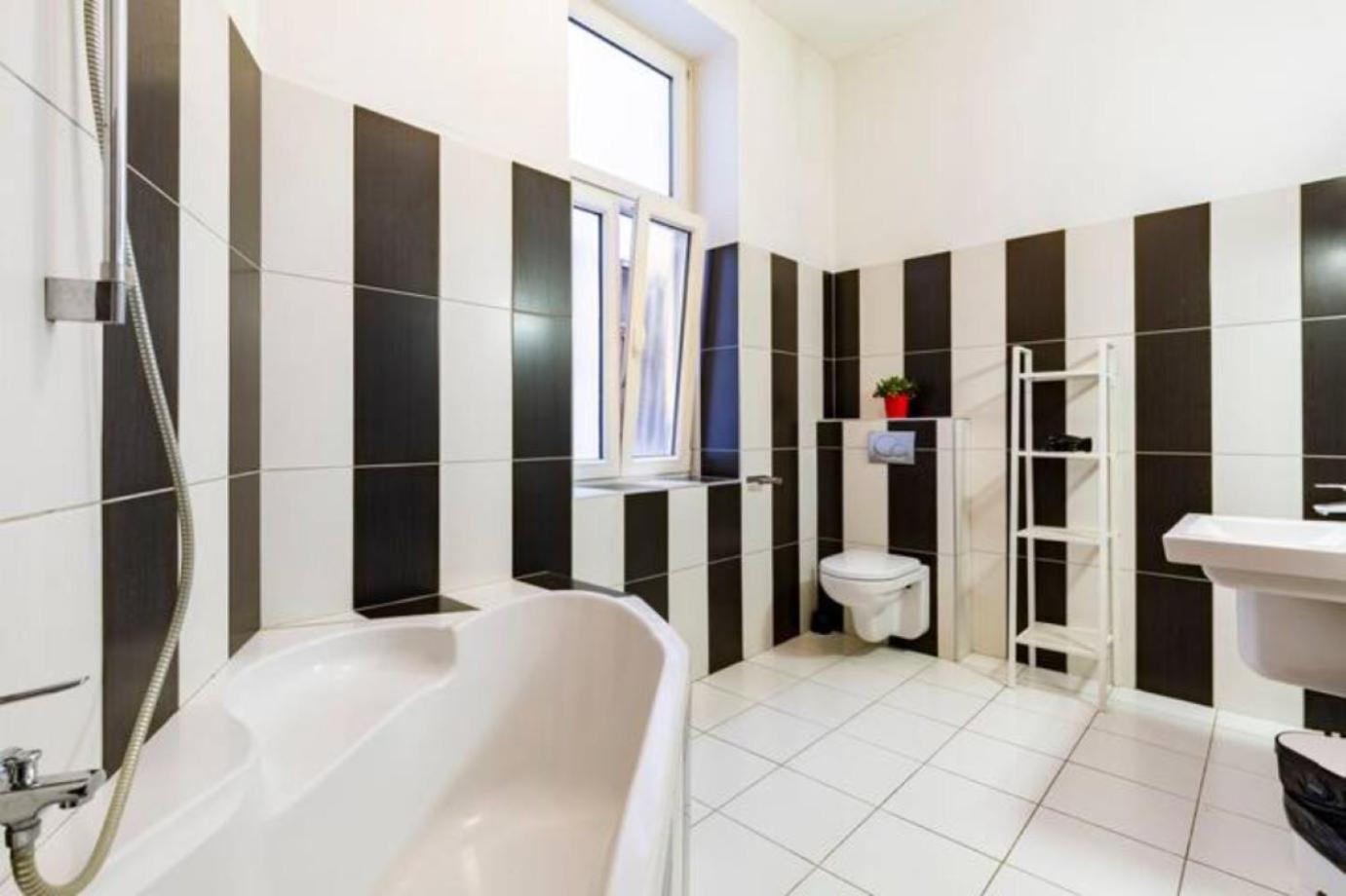 Bourgeois Elegance In The Heart Of Budapest Luaran gambar